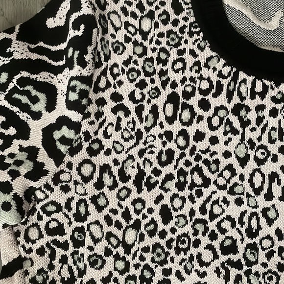 New!!STELLA MCCARTNEY Animal Sweater - Picture 6 of 7